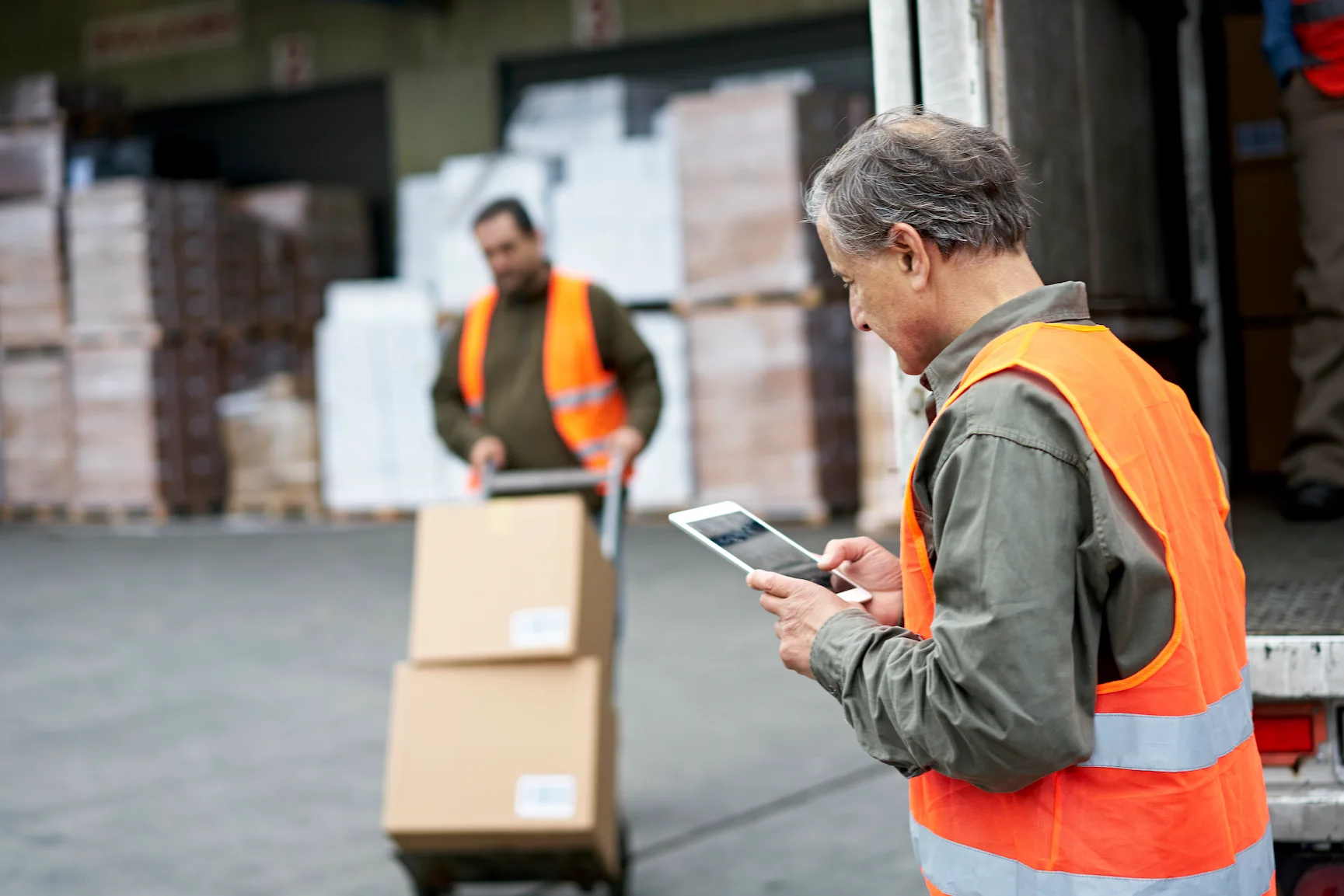 Carrier verification before pickup to help prevent cargo theft